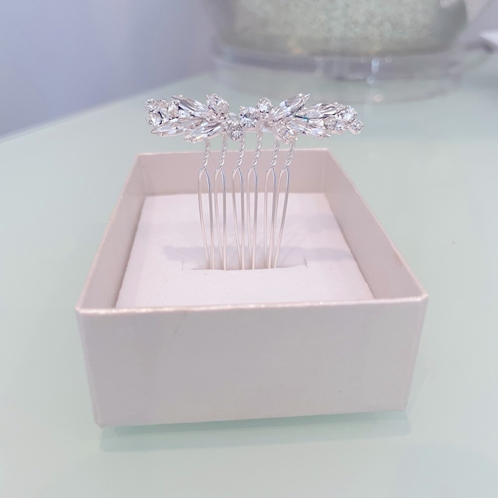 NWOT Hair Comb